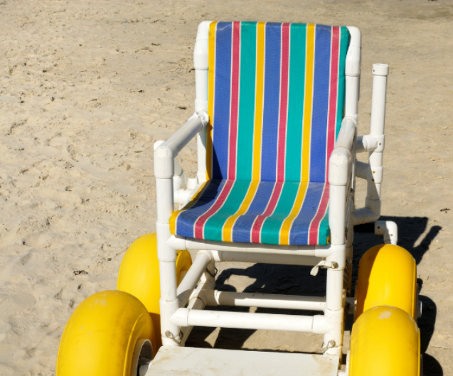 een strandrolstoel.